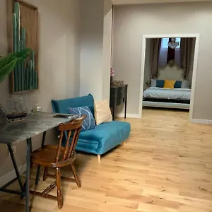  Appartamento Beautiful Basement-tony Appartment-in The Heart Of